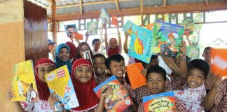 Buku-buku yang menarik yang ilustrasinya bagus membuat siswa bersemangat untuk membaca